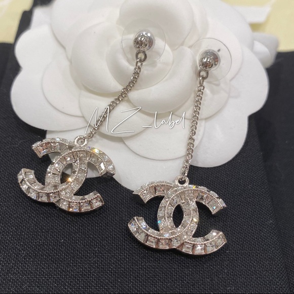Chanel cc dangle 💯authentic - Picture 3 of 5